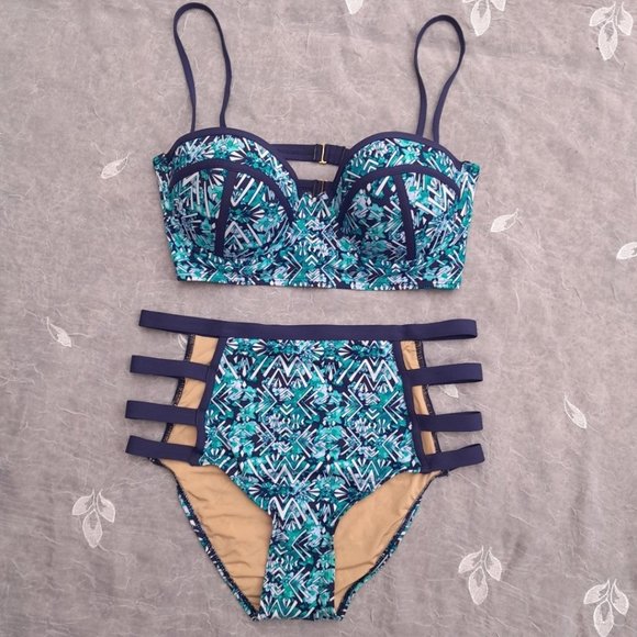TART SWIMWEAR - Picture 1 of 4